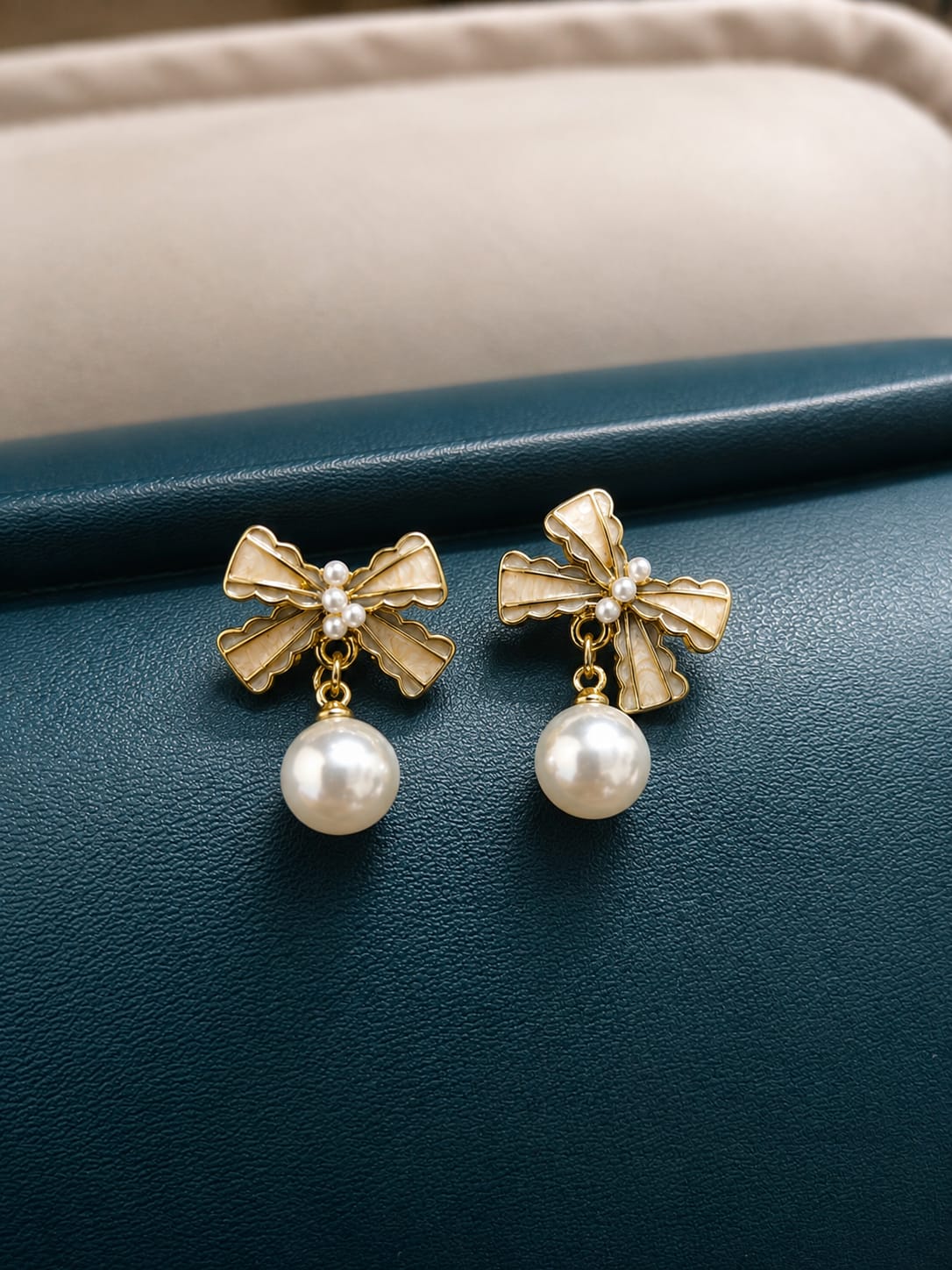 Korean Vintage-Style Bow &amp; Dangle Pearl Earrings